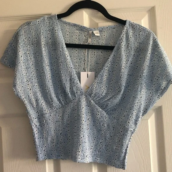 ONLY blue top - Picture 6 of 8